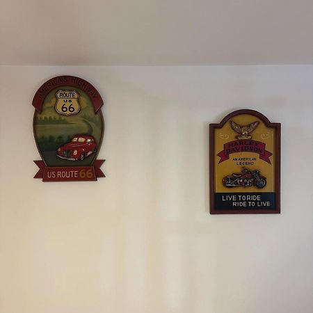 Frizzi & Lazzi House Appartement Napels Buitenkant foto