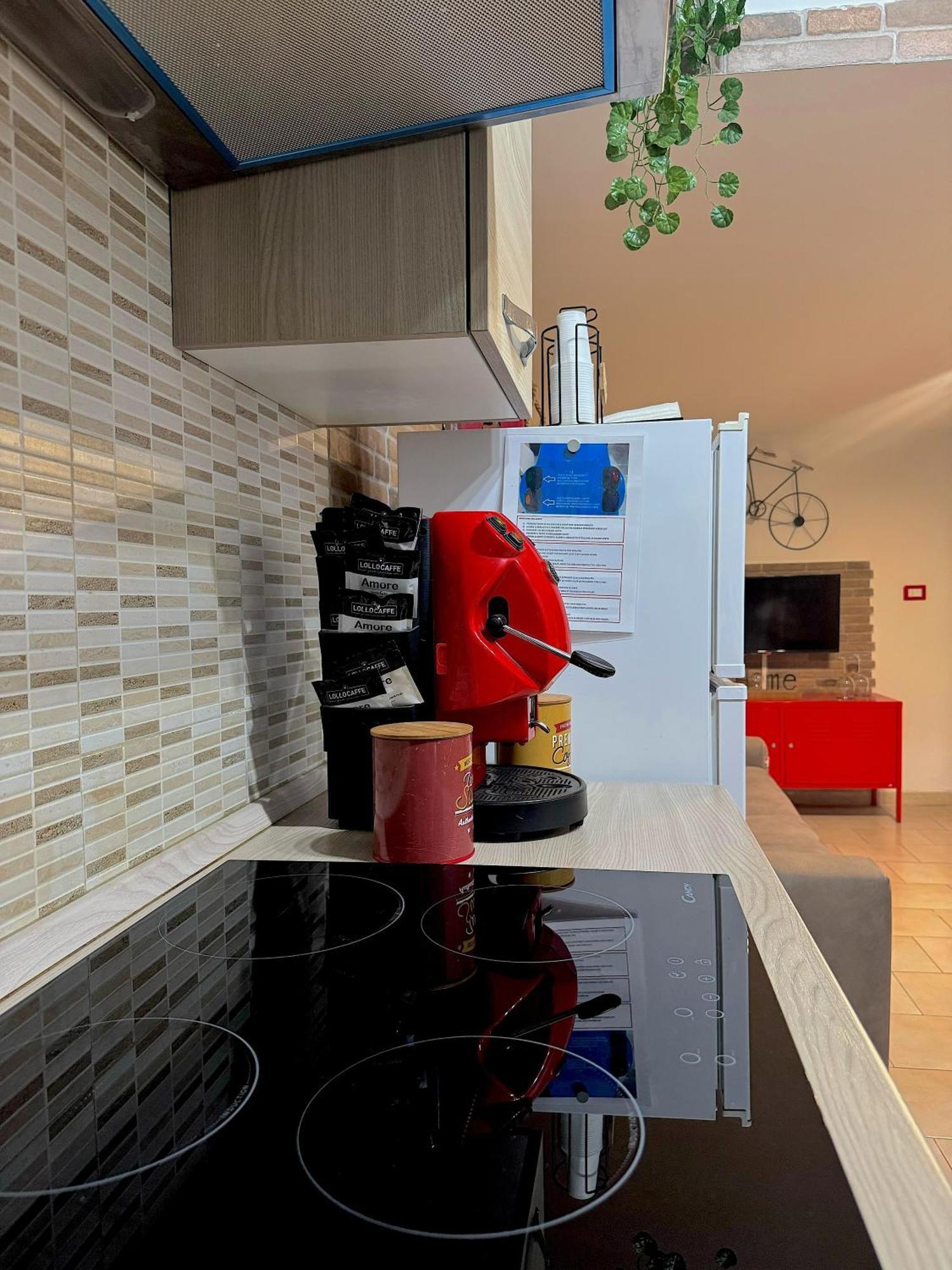 Frizzi & Lazzi House Appartement Napels Buitenkant foto