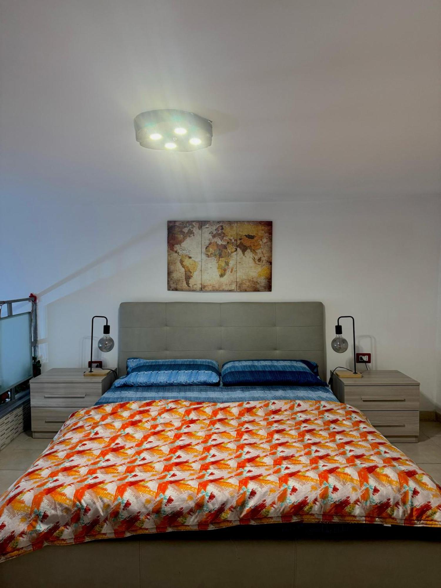 Frizzi & Lazzi House Appartement Napels Buitenkant foto
